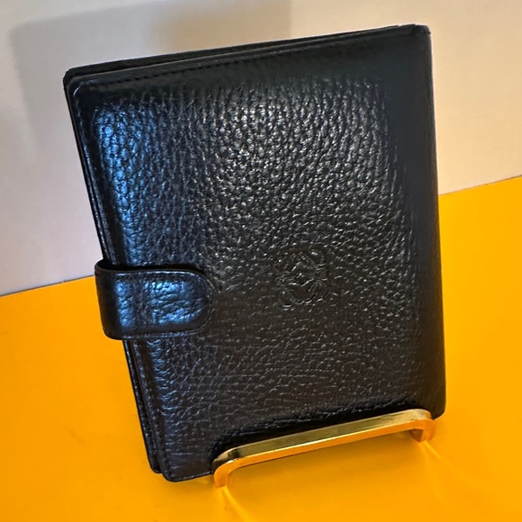 Love Black Leather Wallet A bifold compact quality leather made by Love - Picture 1 of 14